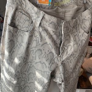 Old Navy Rockstar super skinny 16 snake jeans NWT